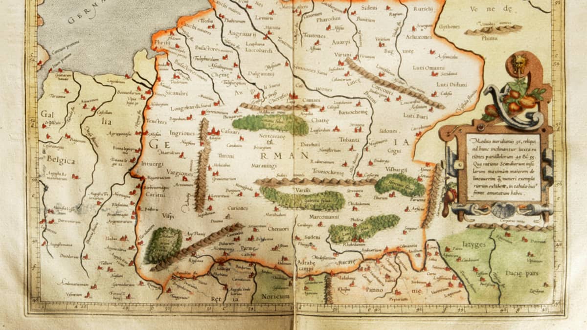 Klaudios Ptolemaioksen vuoden 160 paikkeilla laatimasta maantieteellisestä pääteoksesta "Geografike hyfegesis eli Geographia" tuli alansa auktoriteetti 1500-luvun puoliväliin asti. 