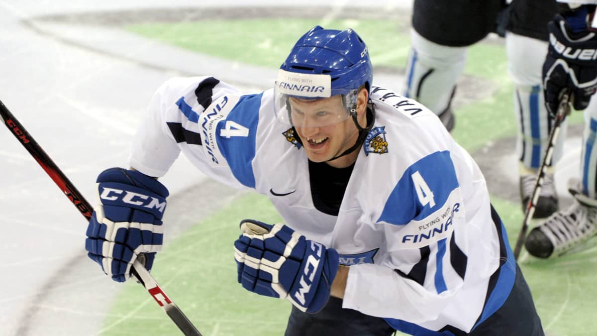 Ossi Väänänen.