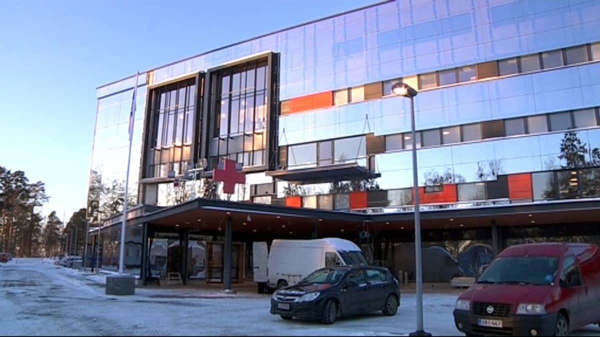 Vaasan keskussairaalan Y-rakennus.