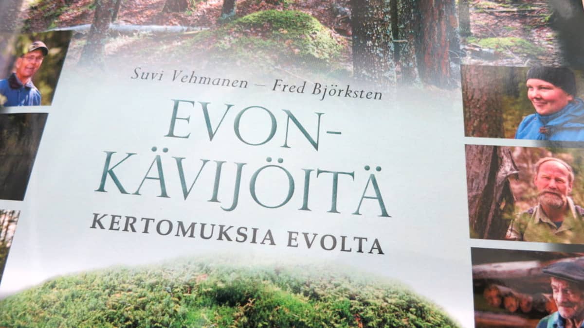 Evon-kävijöitä - Kertomuksia Evolta -kirjan kansi