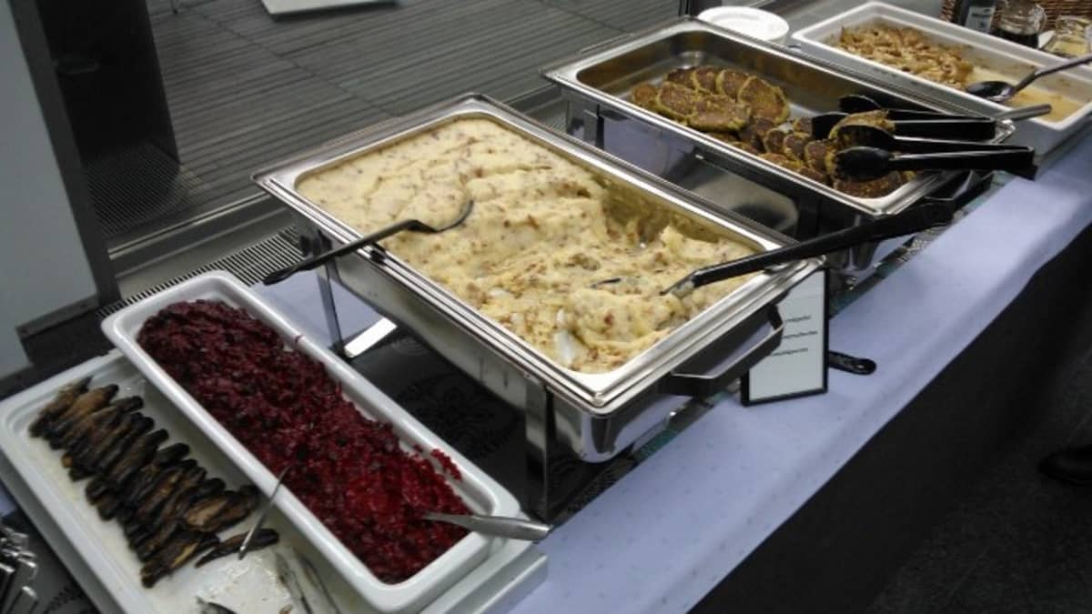 NUTS -hankkeen vuosiseminaarissa tarjottiin ravinnekestävä lounas.