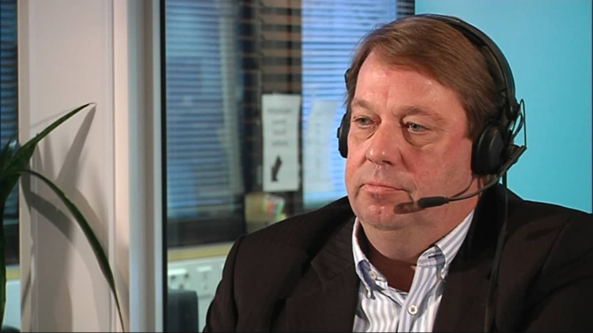 Kansanedustaja Mika Raatikainen (PS) Ylen Aikaisen Studiossa. 