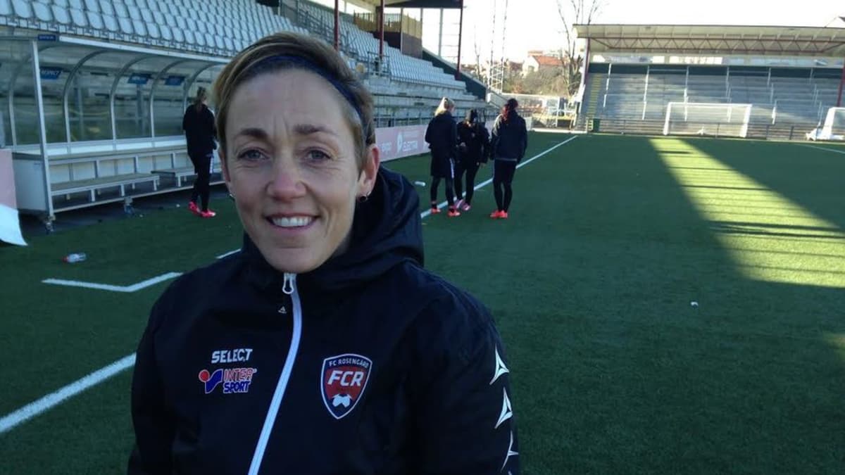 FC Rosengårdin keskikenttäpelaaja Therese Sjögran