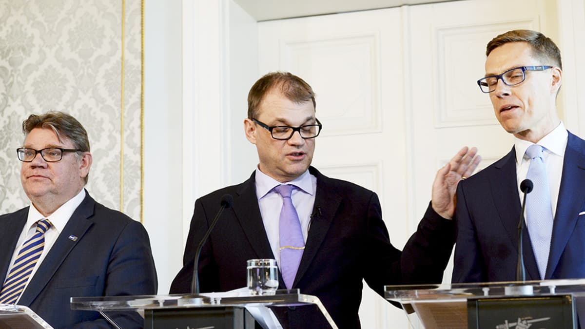 Timo Soini, Juha Sipilä ja Alexander Stubb.