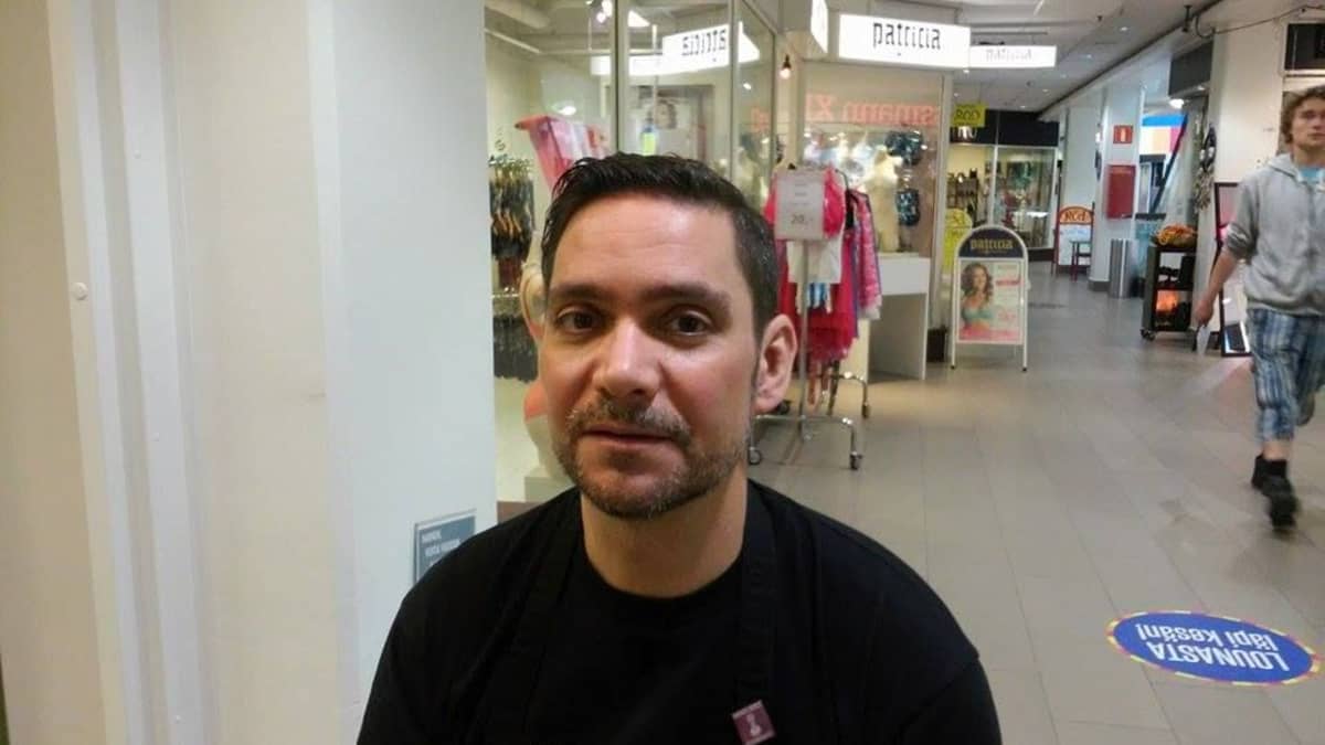 Jorgos Skaniakos muutti Suomeen 19 vuotta sitten. Kuva otettu kesäkuussa 2015.