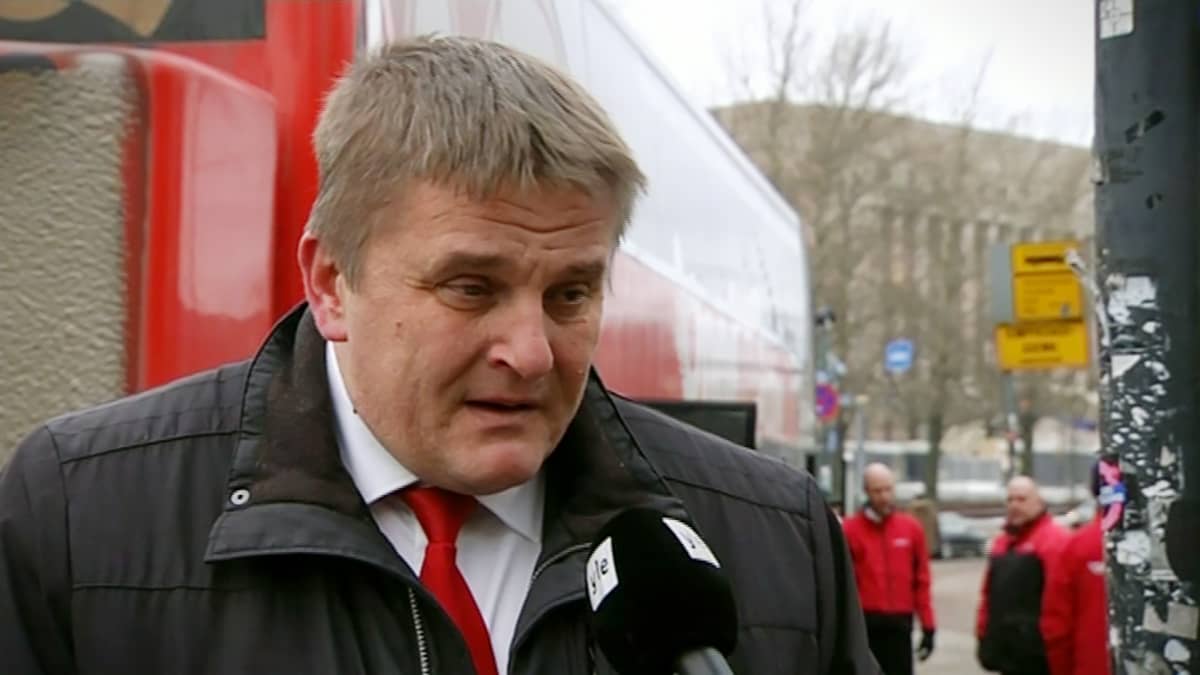Onnibusin toimitusjohtaja Pekka Möttö.