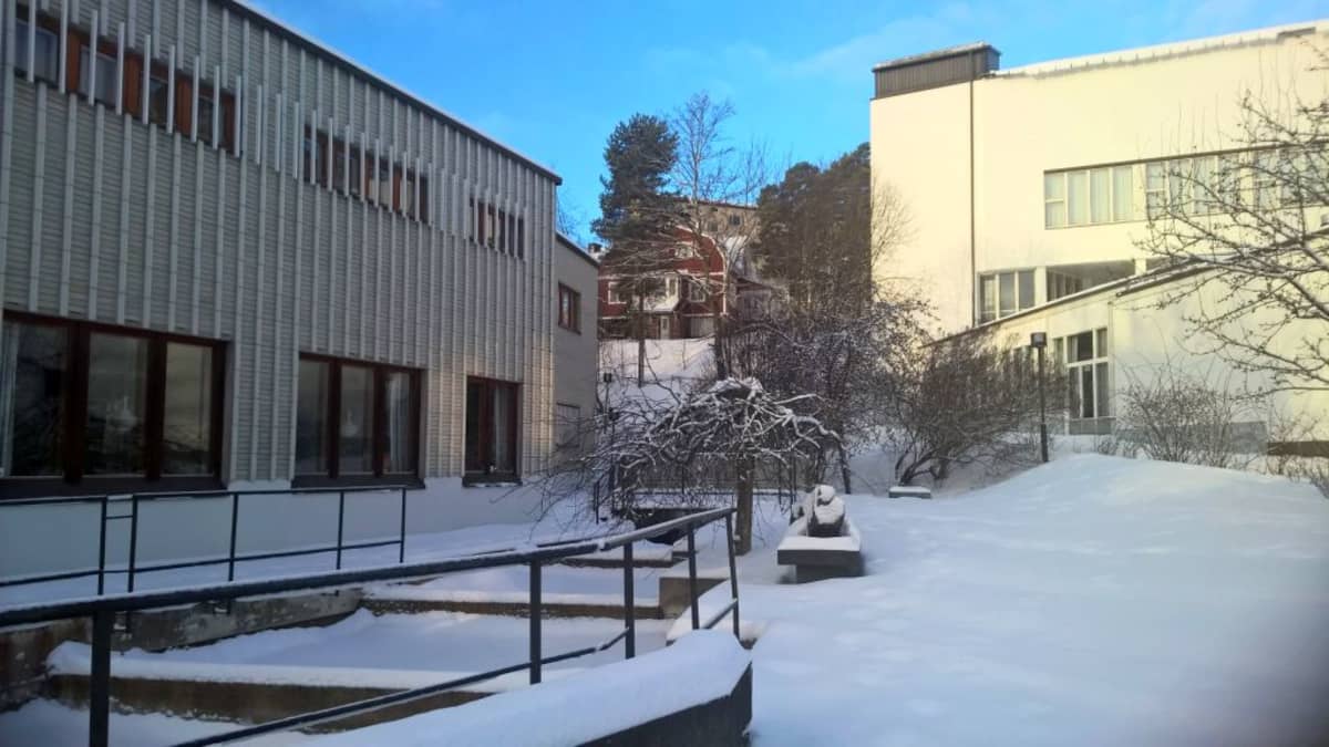 Uusi nivelosa tulee Alvar Aalto -museon (vas.) ja Keski-Suomen Museon väliin.