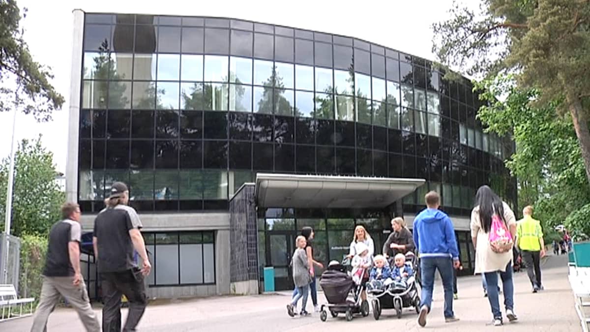 Särkänniemen delfinaario ulkoa.