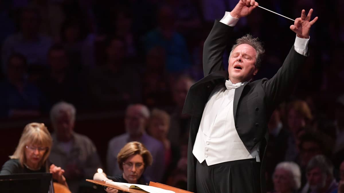 Sakari Oramo johti BBC:n sinfoniaorkesteria Proms 2016 -festivaalin ensimmäisenä iltana Lontoossa 16. heinäkuuta.