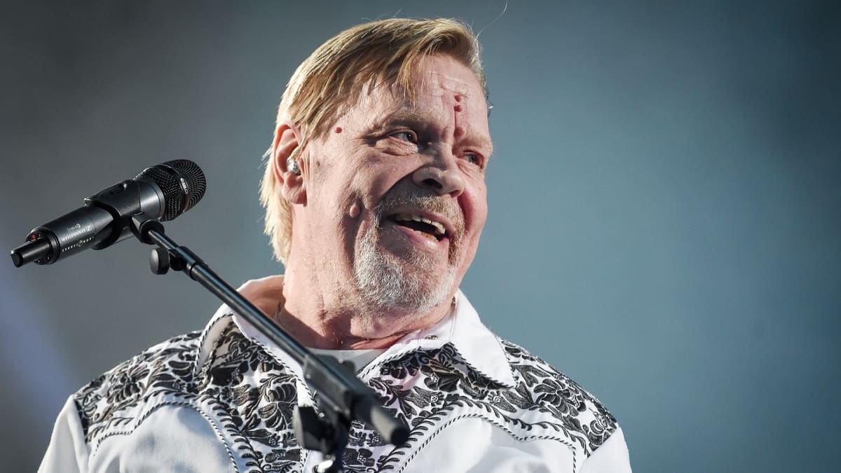 Vesa-Matti Loiri on ansiotuloissa mitattuna Suomen rikkain artisti.