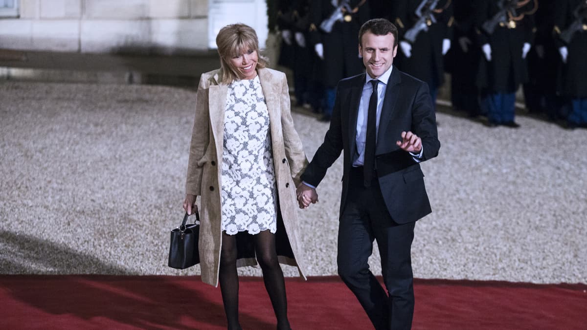 Emmanuel Macron ja Brigitte Trogneux.