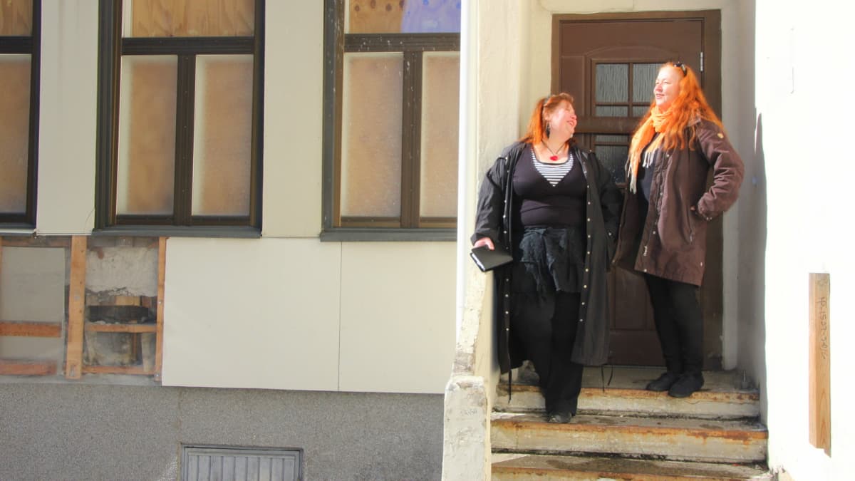 Riitta Nyberg ja Anita Latola.