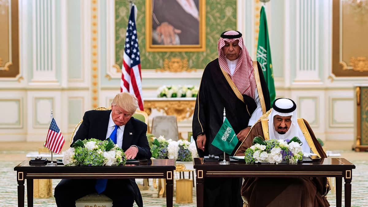 Yhdysvaltain presidentti Donald Trump ja Saudi-Arabian kuningas Salman.