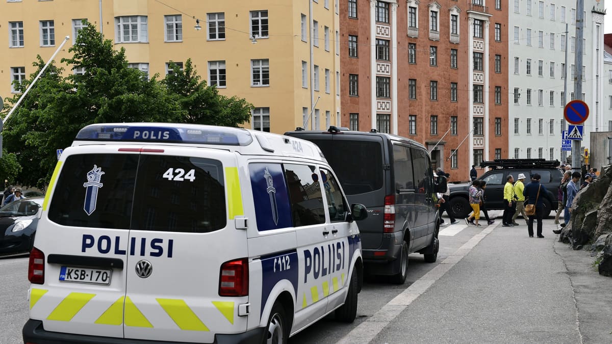 Poliisioperaatio Etu-Töölössä Helsingissä.