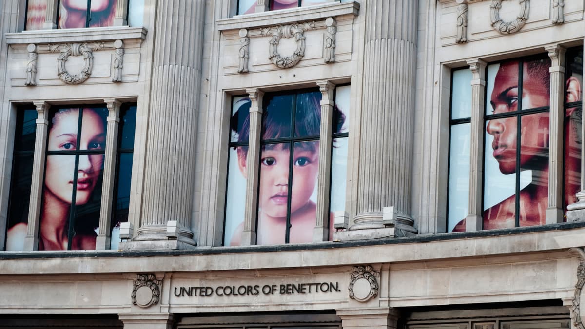 Benetton mainos Lontoossa.