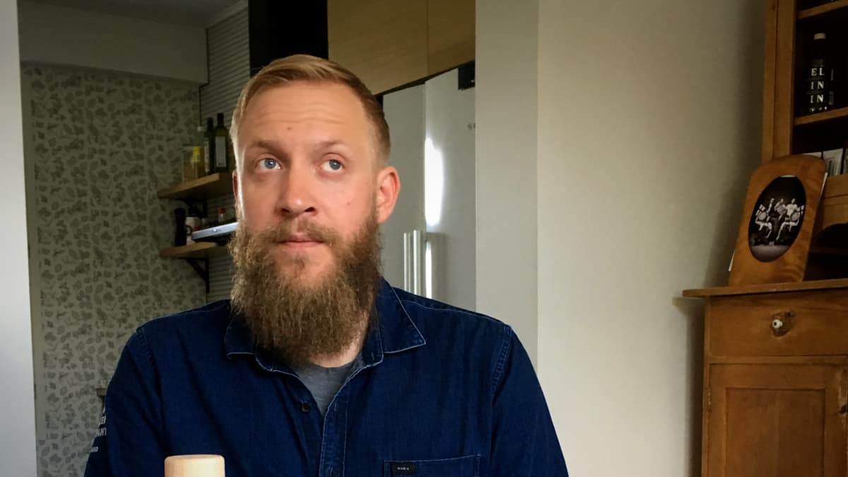 Kyrö Distillery Companyn brändivastaava Mikko Koskinen.