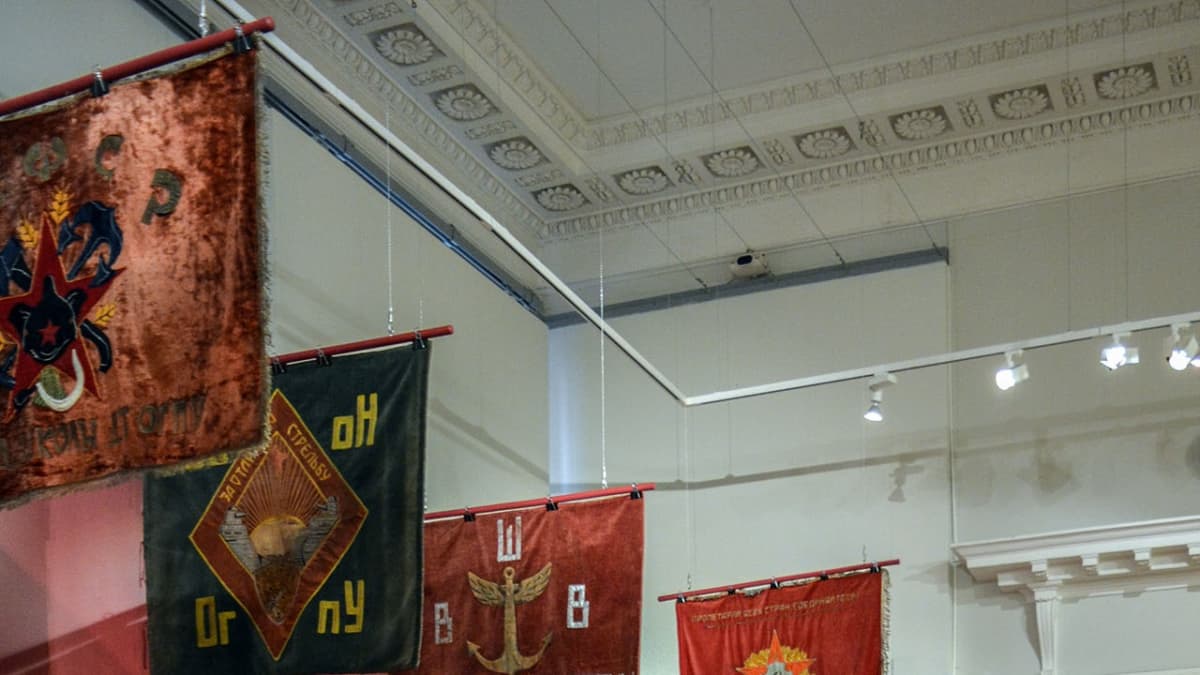 Propagandalippuja, Venäläisen taiteen museo