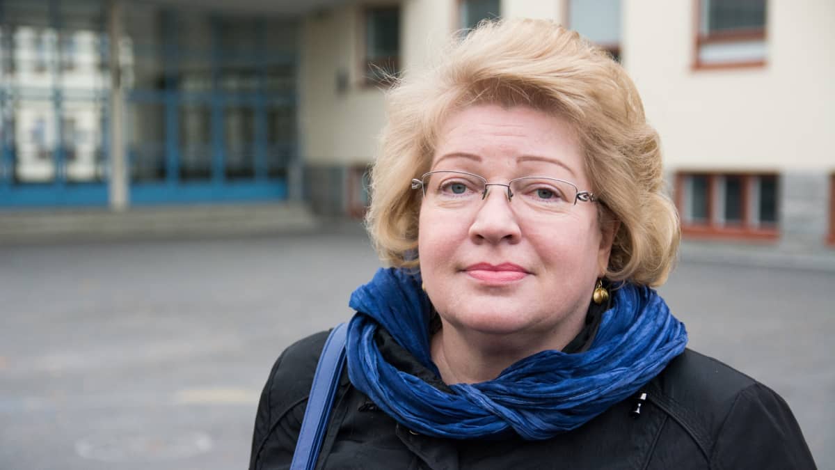 Kajaanin peruskoulun ja nuorisotyön tulosalueen johtaja Päivi Rissanen.