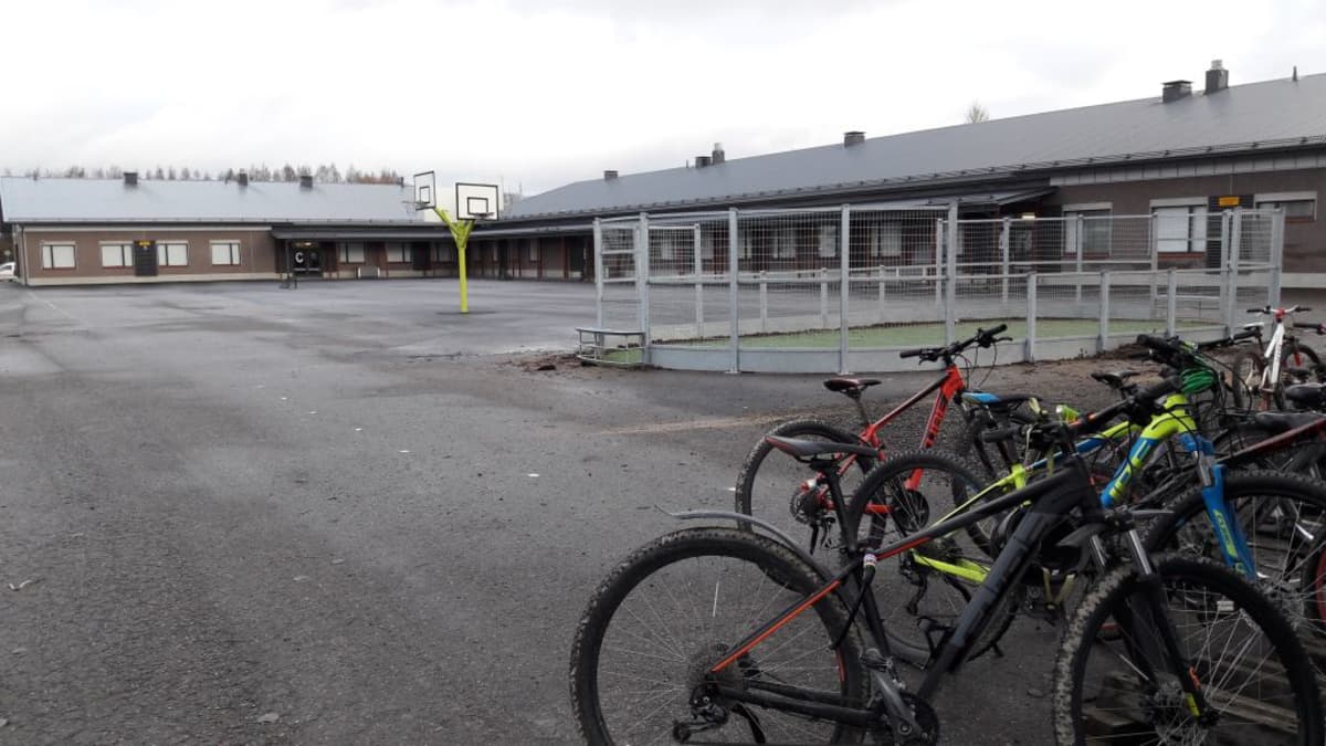 Huittisten Lauttakylän koulun väliaikaiset tilat