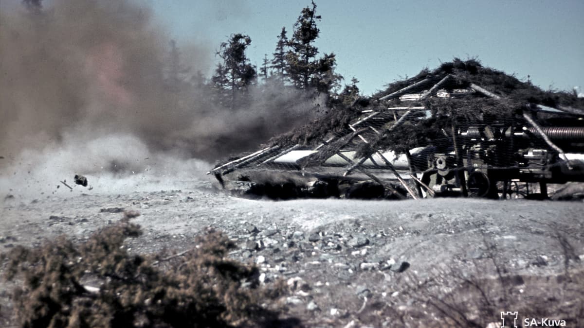 6-tuumainen Canet antaa tulta. Suursaari, Lounatkorkia 1943.06.20