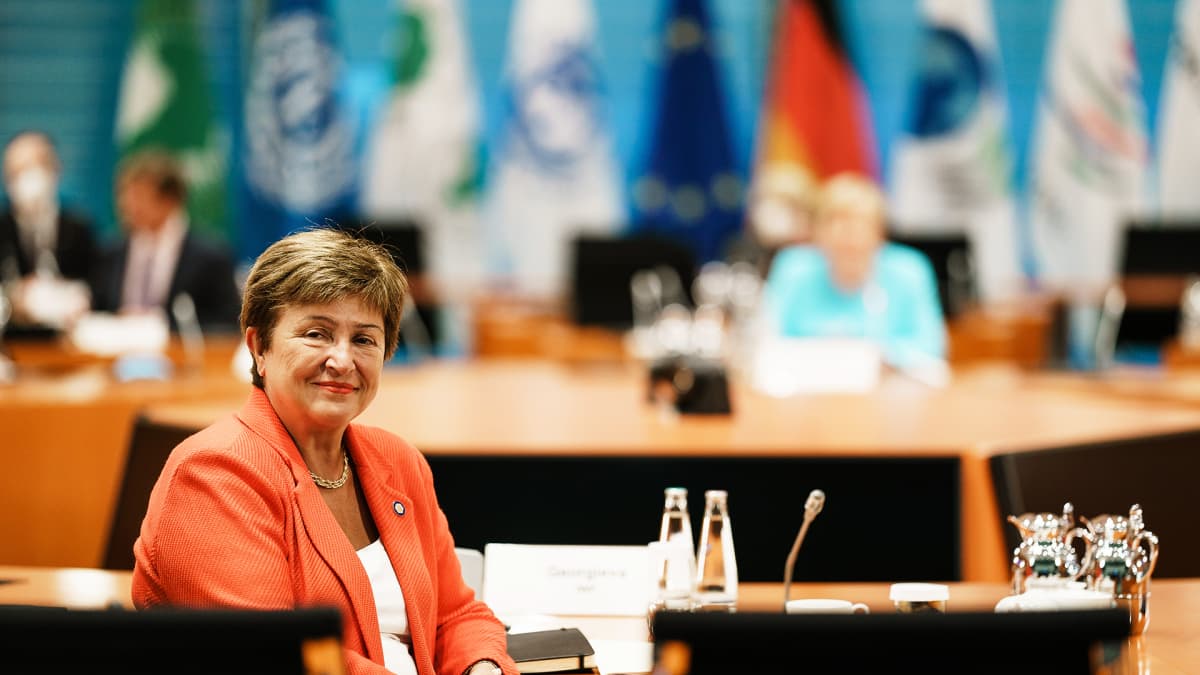Kansainvälisen valuuttarahaston johtaja Kristalina Georgieva tapasi liittokanslseri Angela Merkelin ja talousjärjestöjen edustajia Berliinissä 26. elokuuta