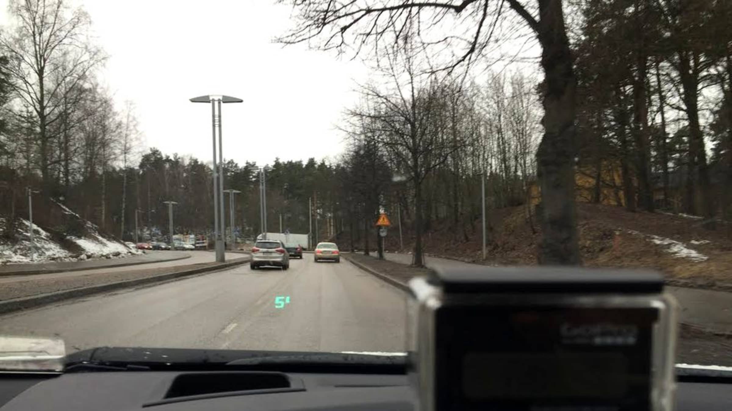 Poliisin kamera-auto on huipputehokas: Naamioituu massaan ja kuvaa kahteen  suuntaan - Satakunta - Satakunnan Kansa