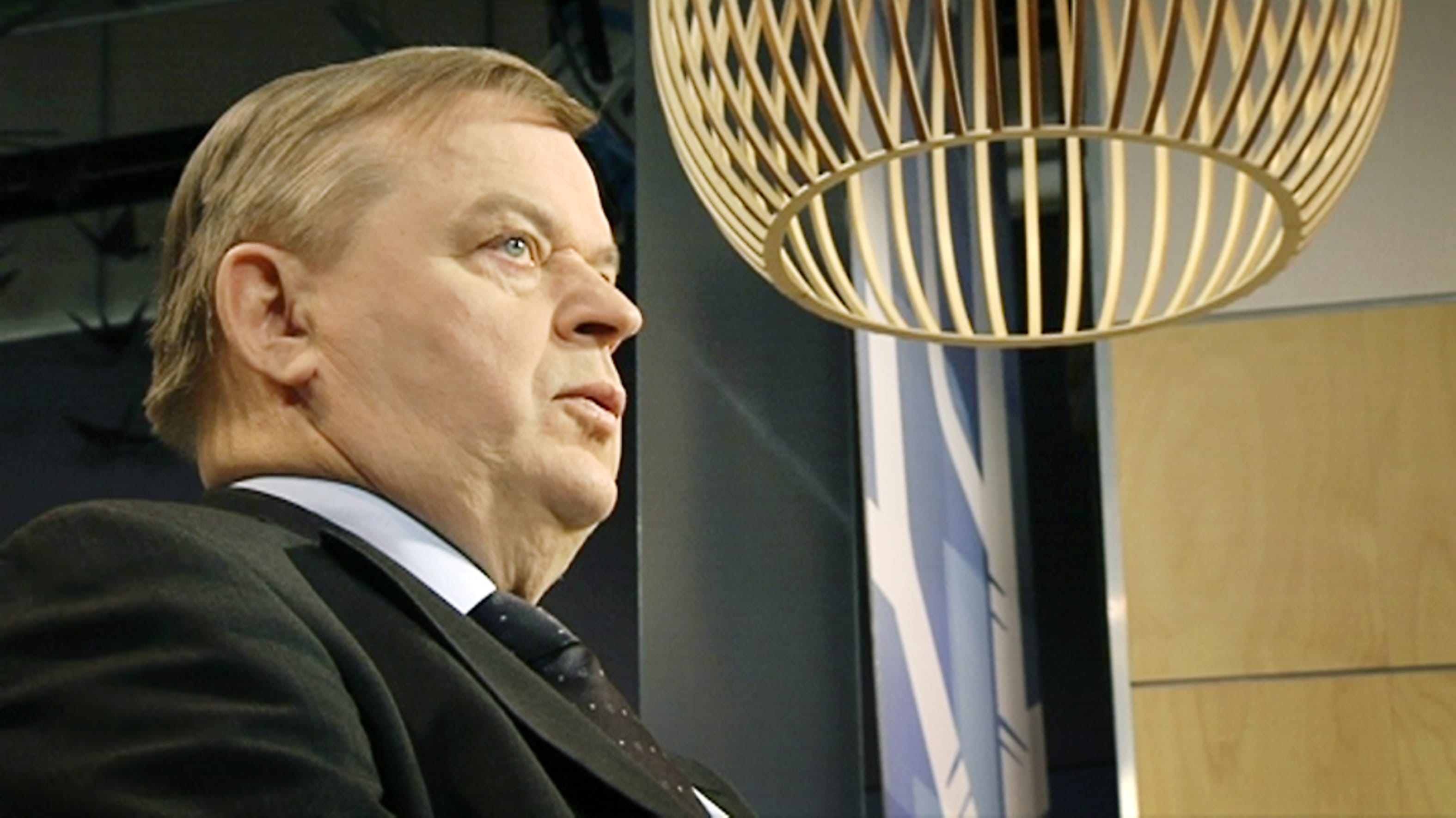 Sailas, Niinistö dismiss government collapse rumours | News | Yle Uutiset