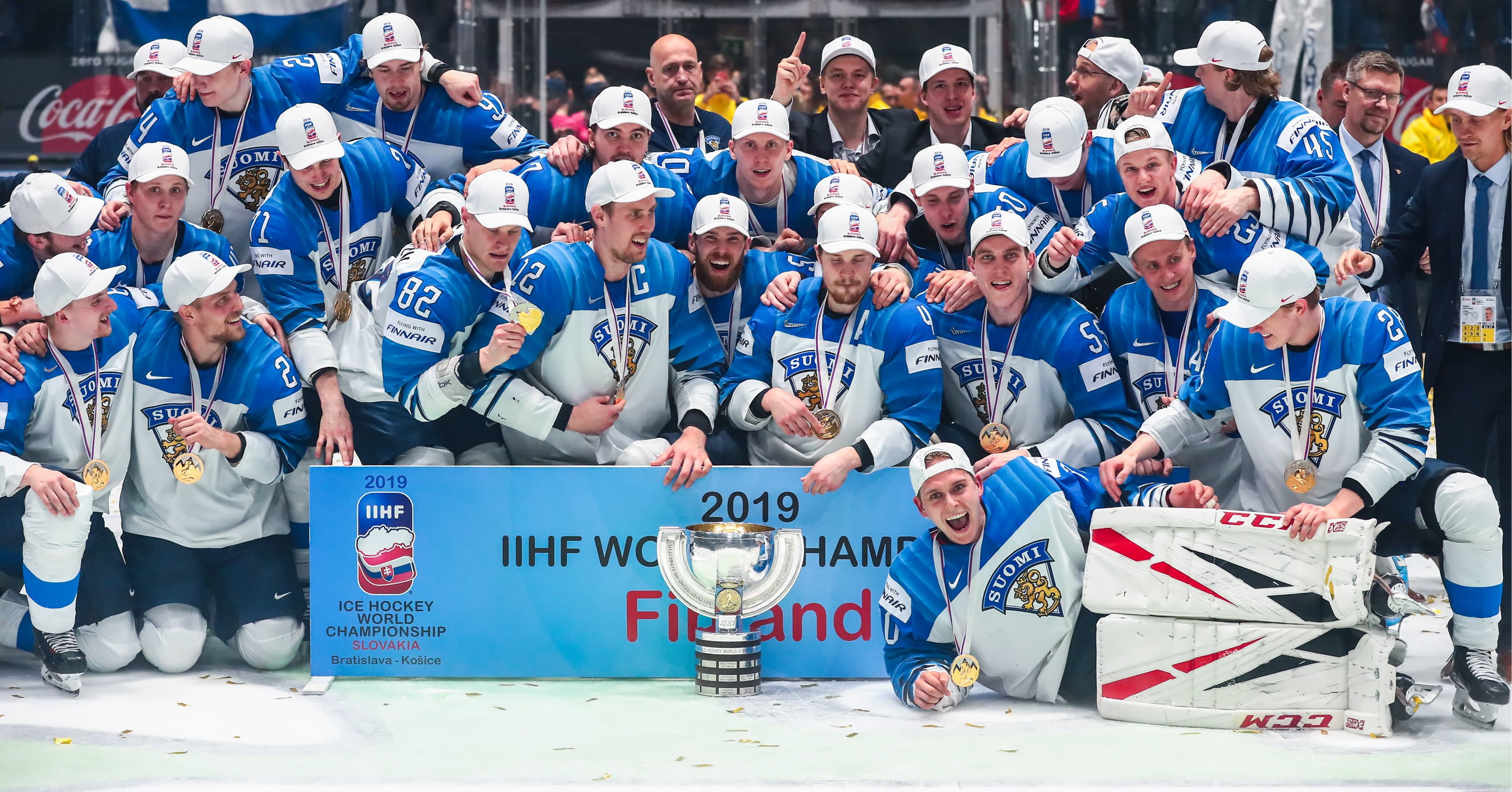 j-kiekon-mm-kisat-2022-ilvesfoorumi-ilves-kannattajien-oma