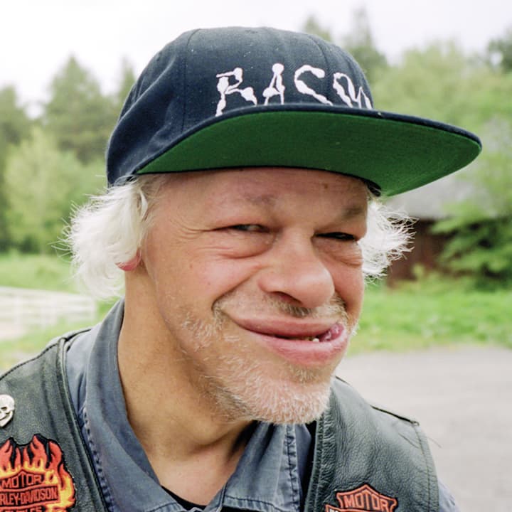 Kari Aalto Vaihtoi Punkinraimeen Reggaerytmeihin Haluan Menna Sinne Missa On Ikuinen Kesa Ja Aina Juhlat Audio Areena