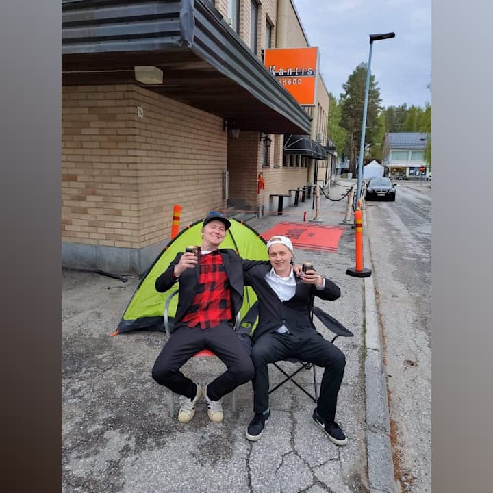 Ravintolat Avasivat Ovensa Oulu On Suomen Bilekaupunki Numero Yksi Sotkamossa Baariin Jonotettiin Teltassa Audio Areena