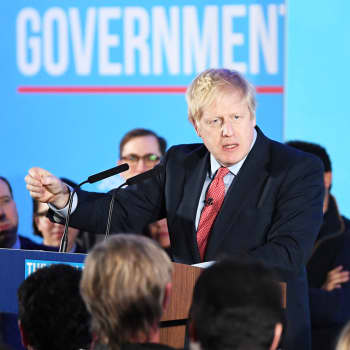 Konservatiivipuolueelle selkeä voitto Britannian vaaleissa - Mitkä ovat Brexit-prosessin seuraavat askeleet?