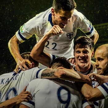 HUUHKAJAT EM-KISOIHIN - Kuuntele ratkaisuhetket