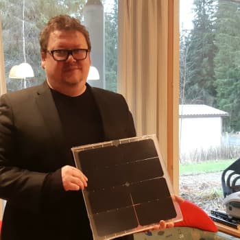 Epätavanomaiset aurinkopaneelit soveltuvat muun muassa ajoneuvoihin ja tekstiileihin