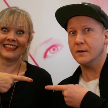 Riikan tähtitarha musikaalin lumoissa! Petrus Kähkönen: ”Ensin nauretaan katsoja auki ja sitten esitetään vakava kysymys”