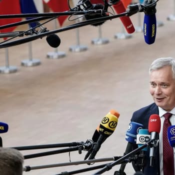 Joutuuko Suomi hakemaan kulisseissa sovittelijan brexit-umpikujalle?