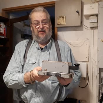 Thomas Anderssén i Bennäs samlar på telegrafnycklar
