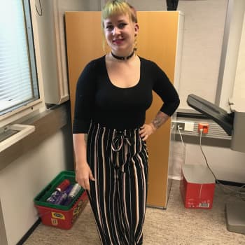 Isa Muotio vill synliggöra burleskdansen i Österbotten.