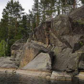 Lennart Synt ihailee järviä ja kallioita