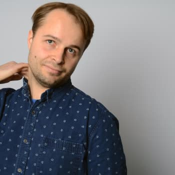 "Lahjakkuus on usein mystifiointia taiteilijapiireissä" - Kapellimestari Taavi Oramo on kovassa nosteessa