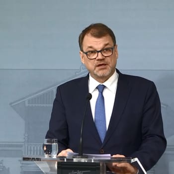 Tiedotustilaisuus: Hallitus eroaa