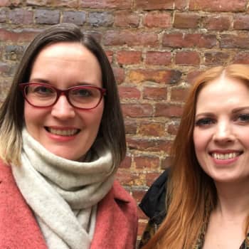 Artisten Jennie Storbacka försöker lära sig spara pengar
