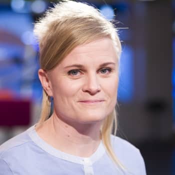 "Kaiken lapsille tehtävän taiteen haaste on lapsen maailman sisään pääseminen", sanoo Heini Junkkaala