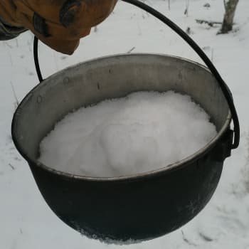Näin hankit juomavettä talvella - maistoimme myös merijäätä ja yllätyimme