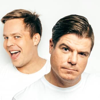 Pitääkö artistin olla aina online ja paljastaa itsestään kaikki?