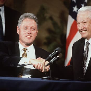 Brezhnev ja Ford, Bush ja Gorbatshov sekä Clinton ja Jeltsin etsivät sopua Helsingistä