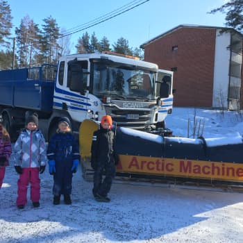 Radio Suomi Mikkeli: Aura-auto ja lapset ovat haasteellinen yhdistelmä liikenteessä
