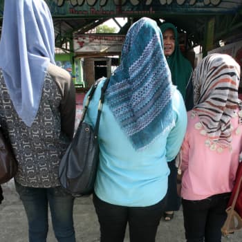 Sari Valto: Muslimien huivinkäyttö - yksityisasia vai ei?