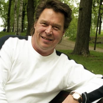 Radio Suomen Ilta: Markku Aro: Taito sovittaa isolle bändille on ruostumassa