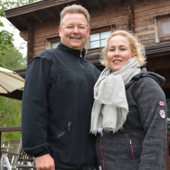 Sunnuntaivieras: Kesävieraina ylellisyysmerkki Balmuirin isä ja äiti