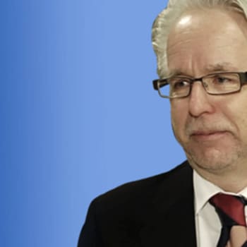 Leikola ja Lähde: Onko virkamies kansalaisen vai poliitikon asialla?